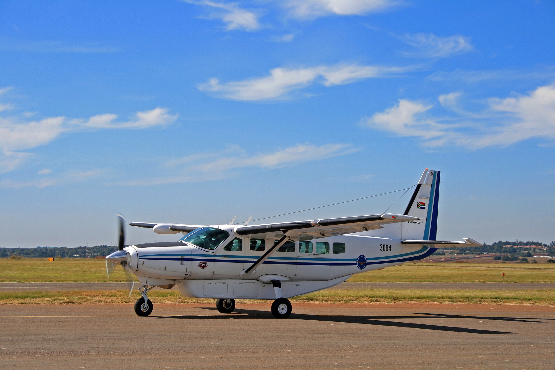 cessna-caravan-aircraft-2481501_1920